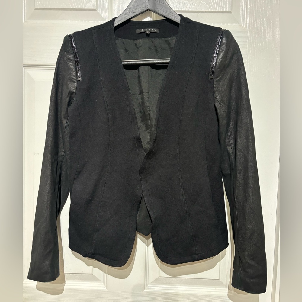 Theory  Yaisa Pryor Black Women's Blazer with Leather Sleeves